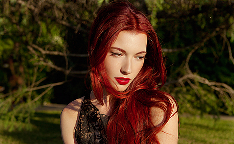 Chrysta Bell