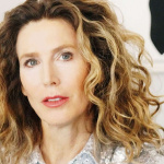 Sophie B. Hawkins