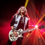 Joel Hoekstra's 13